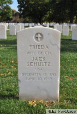 Frieda Schultz