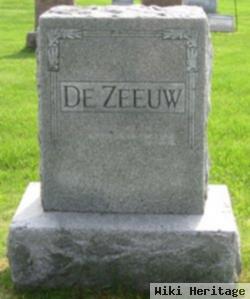 James Dezeeuw