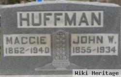 Margaret "maggie" Lager Huffman