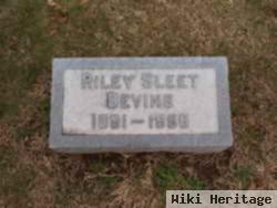 Riley Sleet Bevins