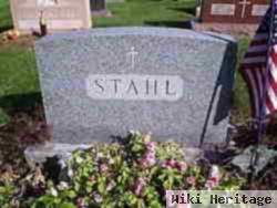 Mary M Stahl