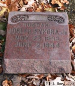 Joseph Sykora, Jr