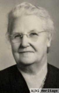 Lillian Mary Yates Evans