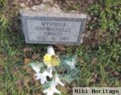 Mystique Ontwachell Groves