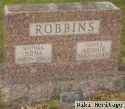 Arthur D Robbins