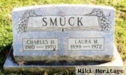 Laura M Smith Smuck