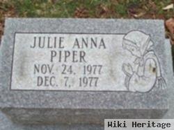 Julie Anna Piper