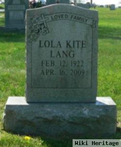 Lola Kite Lang