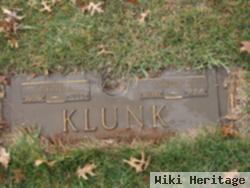 Linda Lane Dietterich Klunk