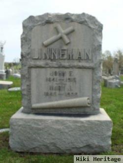 Mary J Linneman