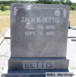 Zack Moody Bettis