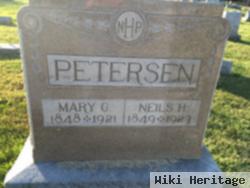 Mary G Petersen