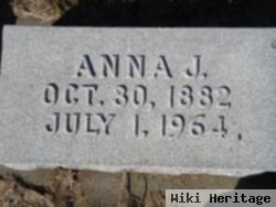 Anna J Younglund Mcfadden