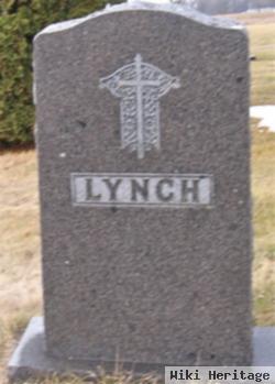 Anna M Lynch