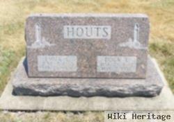 Dock L. Houts