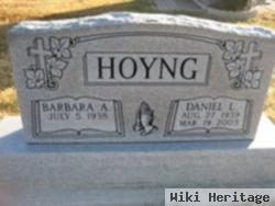 Daniel L Hoyng