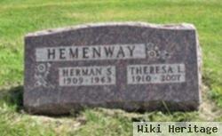 Theresa L Hemenway