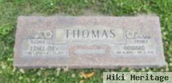 Howard Thomas