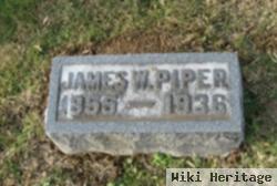 James W Piper