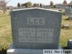 Lynn E Lee