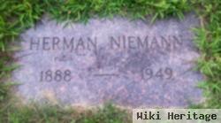 Herman Niemann