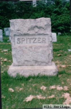 Marie L Spitzer Oakley