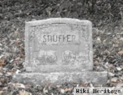 Lee Snuffer