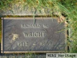 Richard W Wright