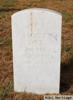 Lois J Davis