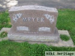 Earl E Meyer