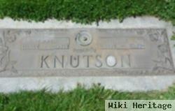 Jennie B Knutson