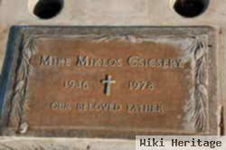 Mike Miklos Csicsery