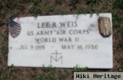 Lee R Weis