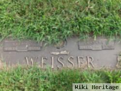 Ralph D Weisser