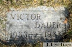 Victor Dauer