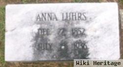 Anna Luhrs