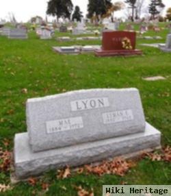 Lyman E Lyon