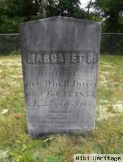 Margaret R Davis