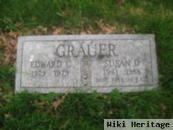 Edward C Grauer