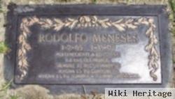 Rodolfo Meneses