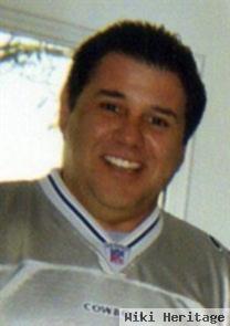 Robert Castillo