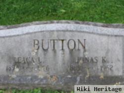 Leaca L. Button