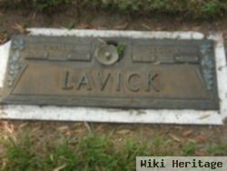 Leola P Massey Lavick