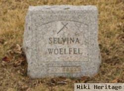 Selvina Woelfel