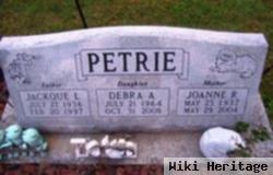 Joanne R Daane Petrie