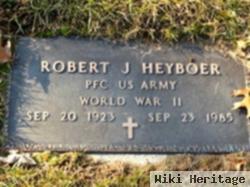 Robert J Heyboer