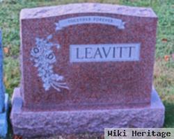 Sharon E Buck Leavitt