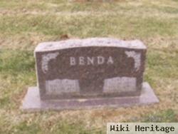 Eunice E Benda