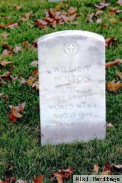 Willie V Holton