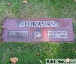 Stanley Lukasik